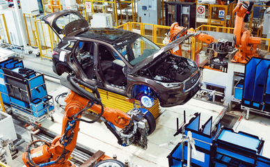 東風(fēng)英菲尼迪 以“奮進(jìn)之年”為號(hào)角，多維戰(zhàn)略布局釋放潛能，驅(qū)動(dòng)未來汽車銷售新篇章